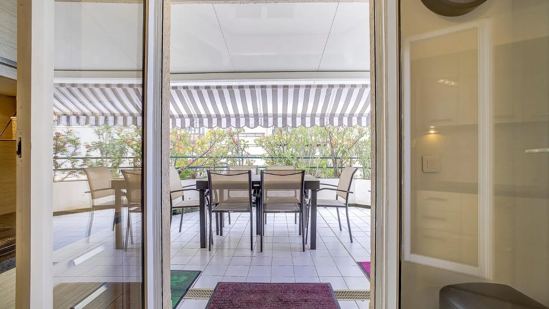 Apartment Le Cap St-Charles - Spacieux Dernier Etage - Terrasses - Climatisation - Parking Juan-les-Pins France