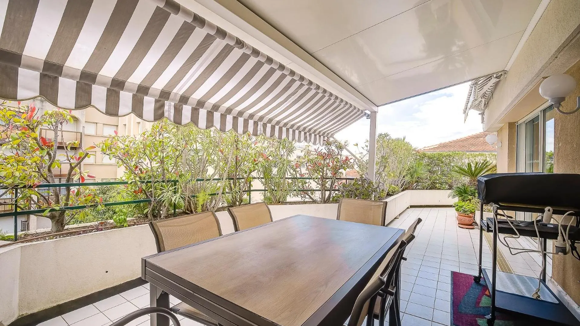 Le Cap St-Charles - Spacieux Dernier Etage - Terrasses - Climatisation - Parking Juan-les-Pins 0*,
